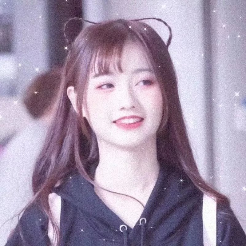 一线女星恋情细节流出，本人沉默不回应，一个月持续发酵